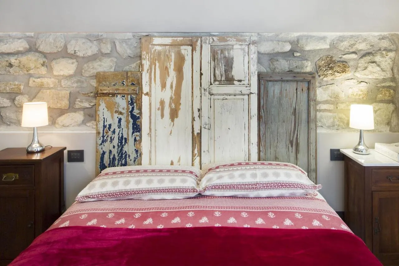 Alla Porta Di Sotto B&B Fivizzano 0*,  Italy
