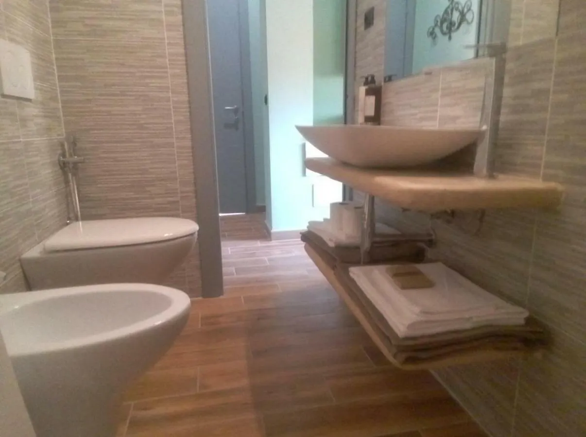 Alla Porta Di Sotto B&B Fivizzano
