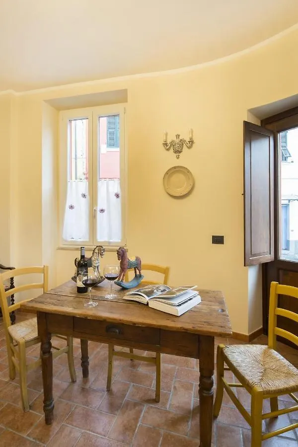 Bed & Breakfast Alla Porta Di Sotto B&B Fivizzano
