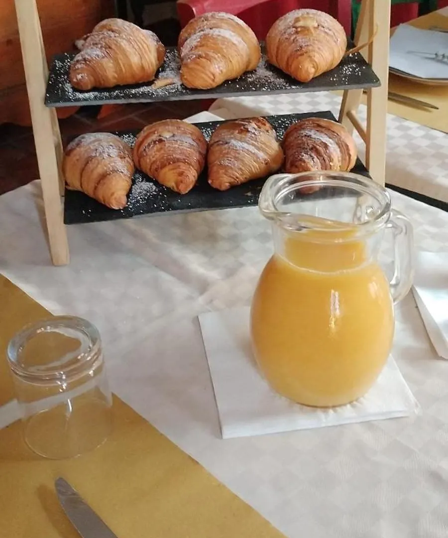 Alla Porta Di Sotto B&B Fivizzano