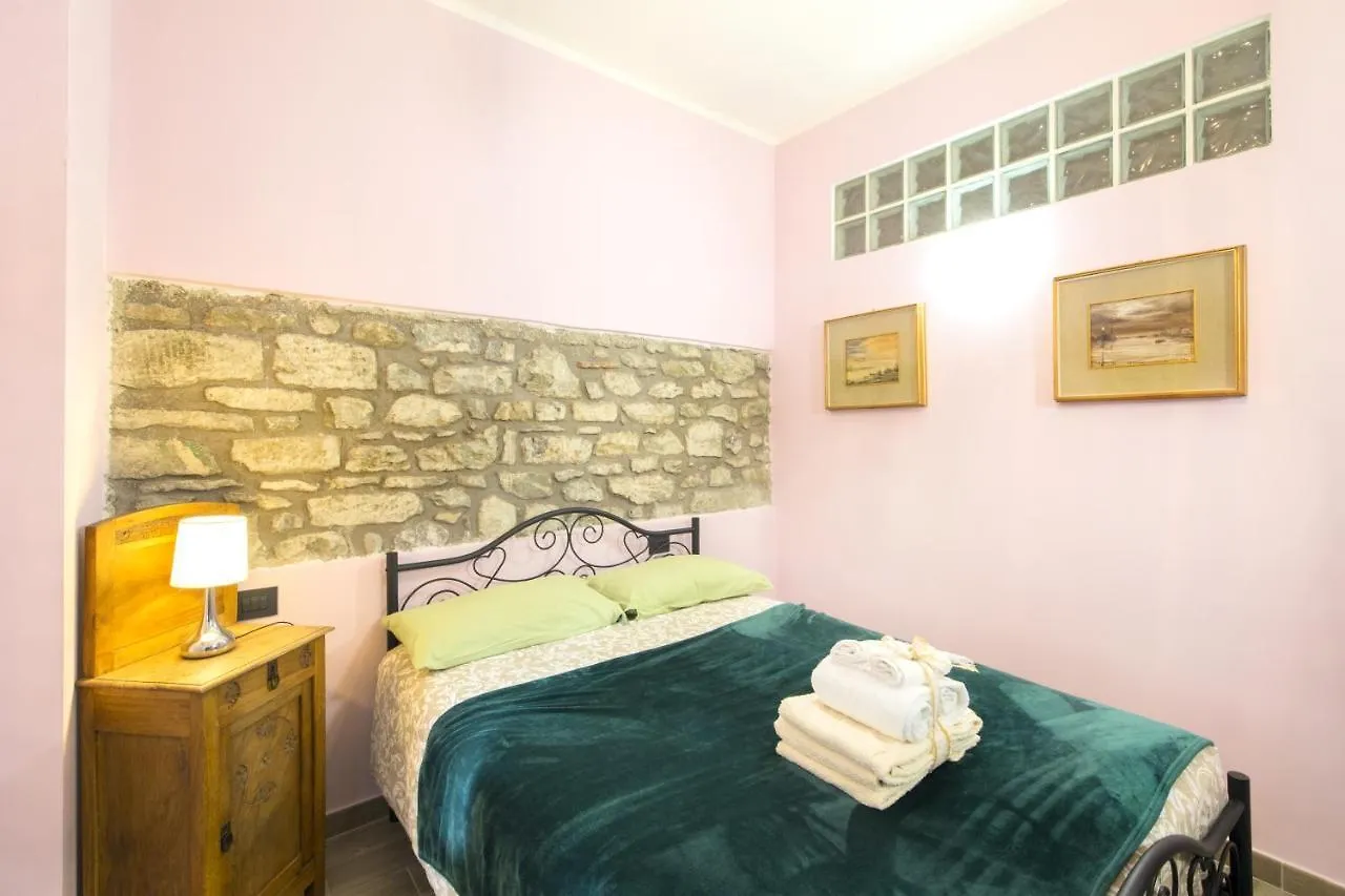 Alla Porta Di Sotto B&B Fivizzano Bed & Breakfast
